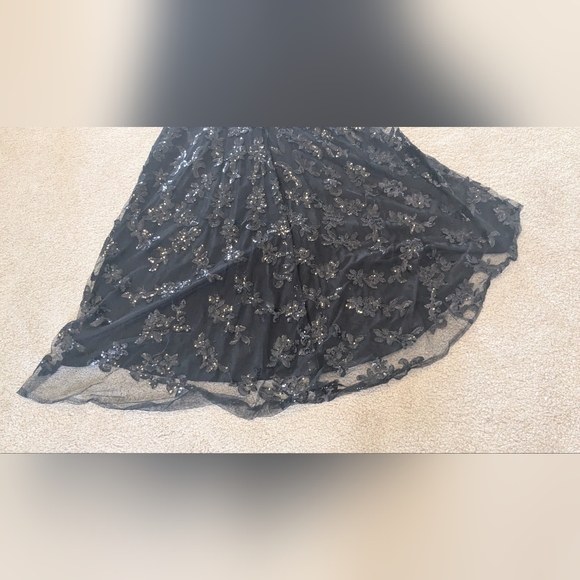 Wedding/Prom Dress - Picture 6 of 11